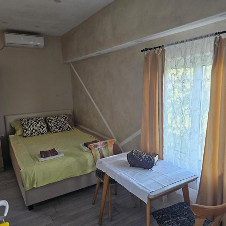 Apartments Tadic Petrovac na moru Exterior foto
