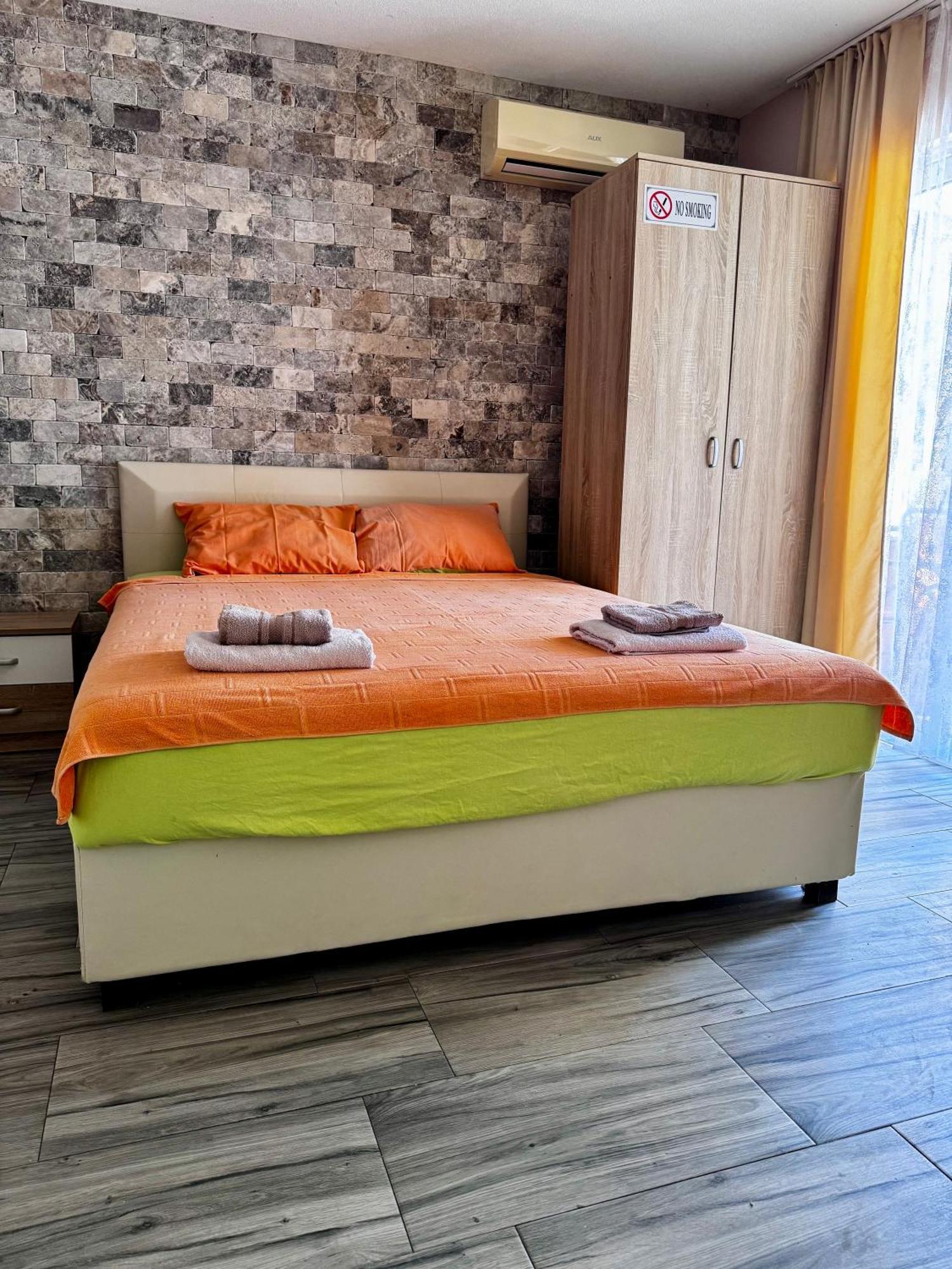 Apartments Tadic Petrovac na moru Exterior foto