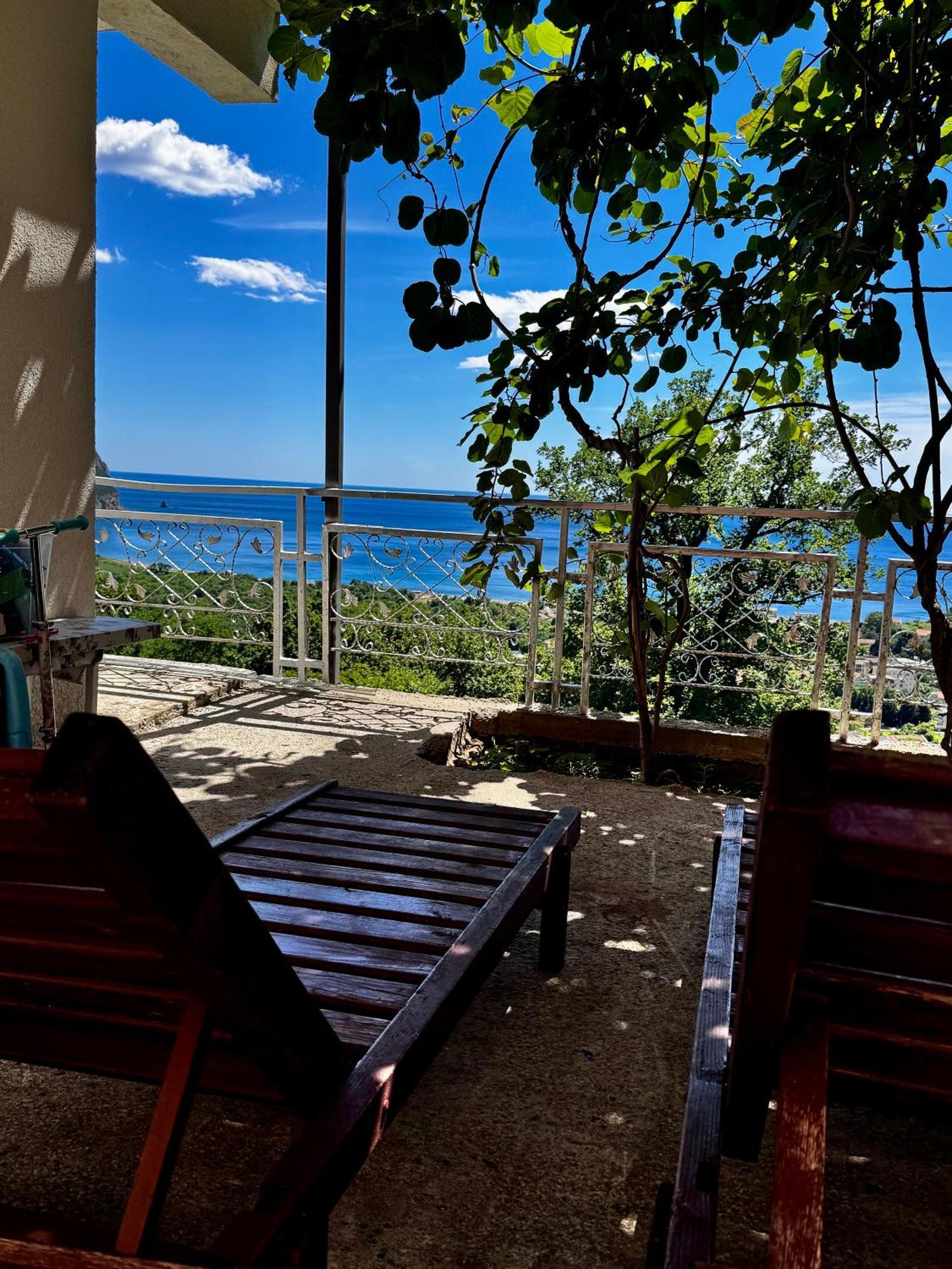 Apartments Tadic Petrovac na moru Exterior foto