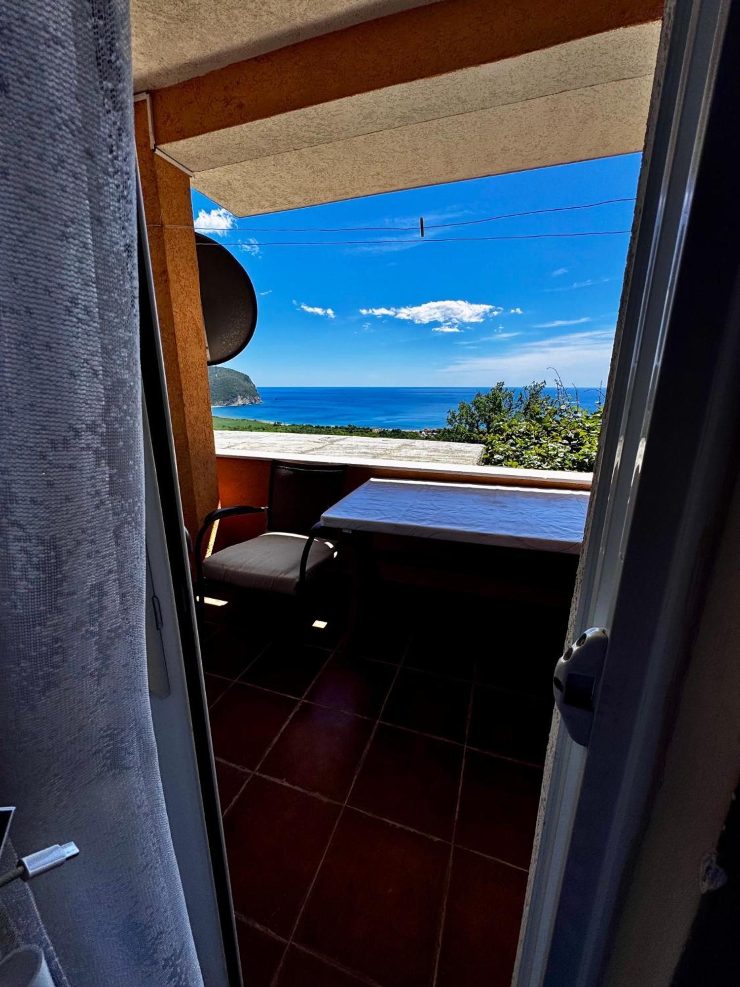 Apartments Tadic Petrovac na moru Exterior foto