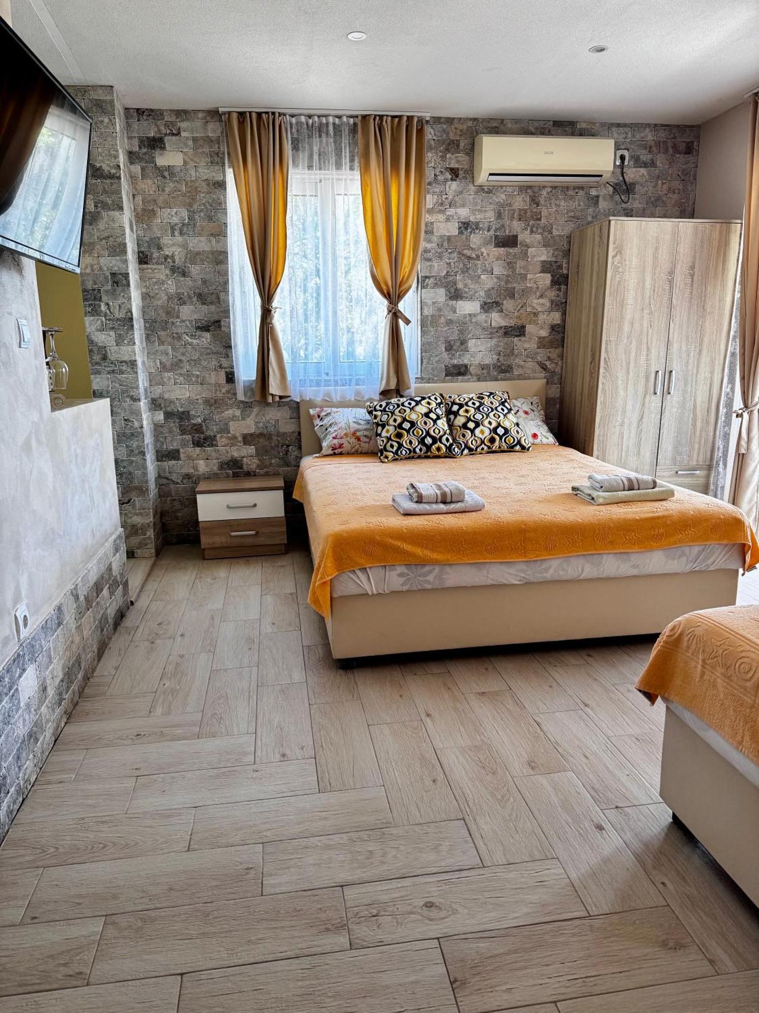 Apartments Tadic Petrovac na moru Exterior foto